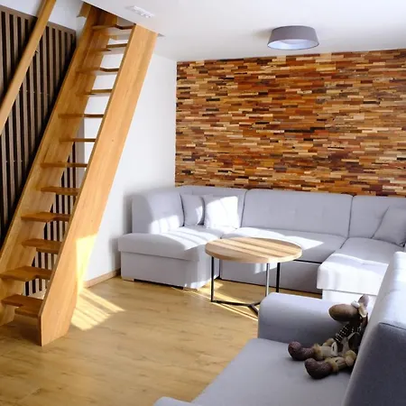 Apartmány Valča 3*