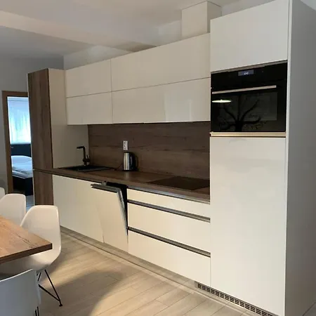 Apartmány Valča 3*