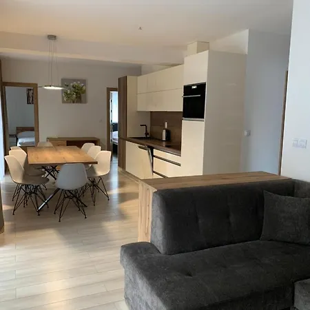 Apartahotel Apartmány Valča 3*